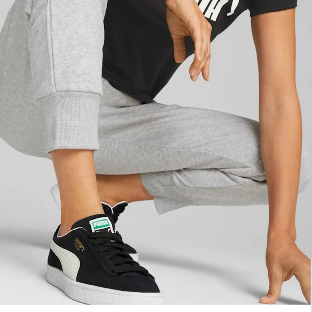 puma Essentials Women’s Grey Sweatpants size Medium